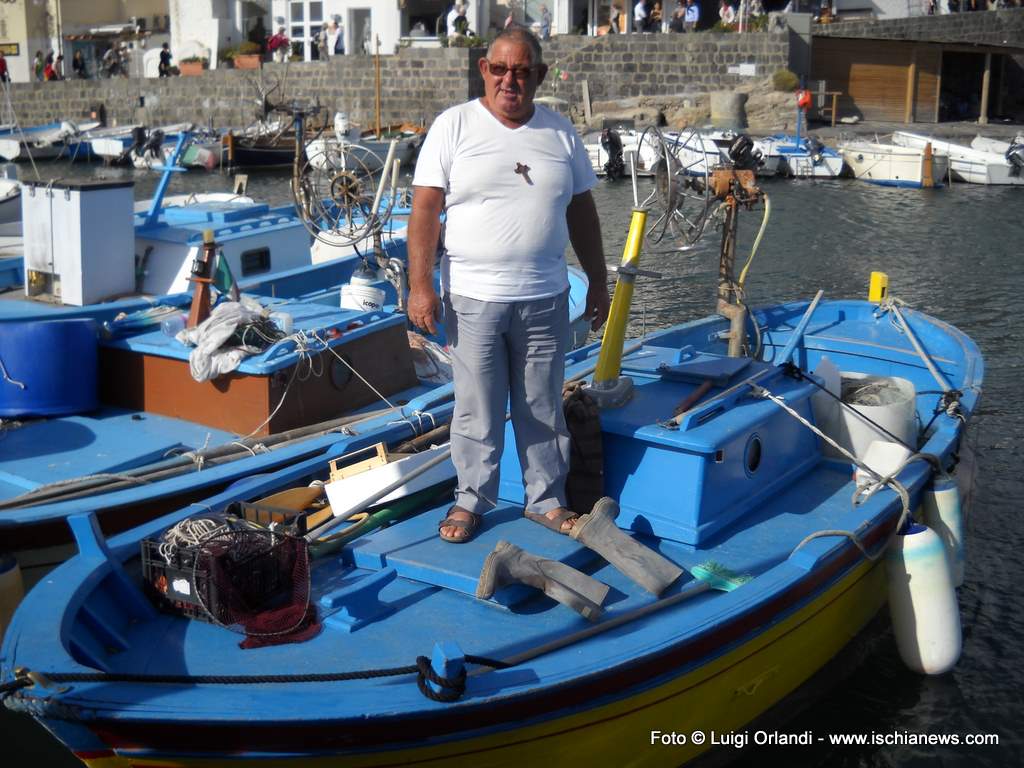 pescatore a Sant'Angelo